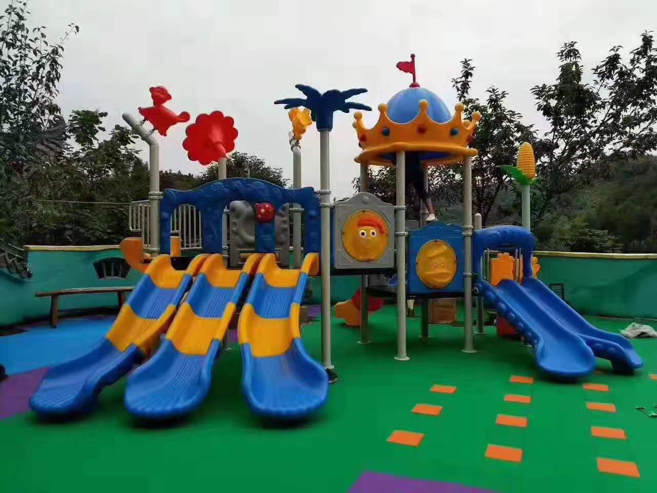 组合滑梯厂家
